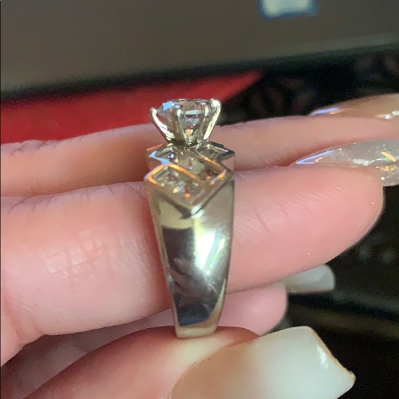 Sterling Silver Ring - Picture 2 of 3